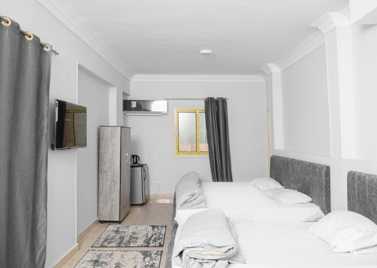 Beko Three Pyramids 2*